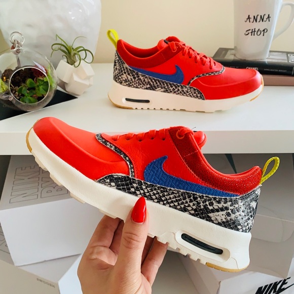 Nike Shoes - NWT Nike Air Max Thea LX